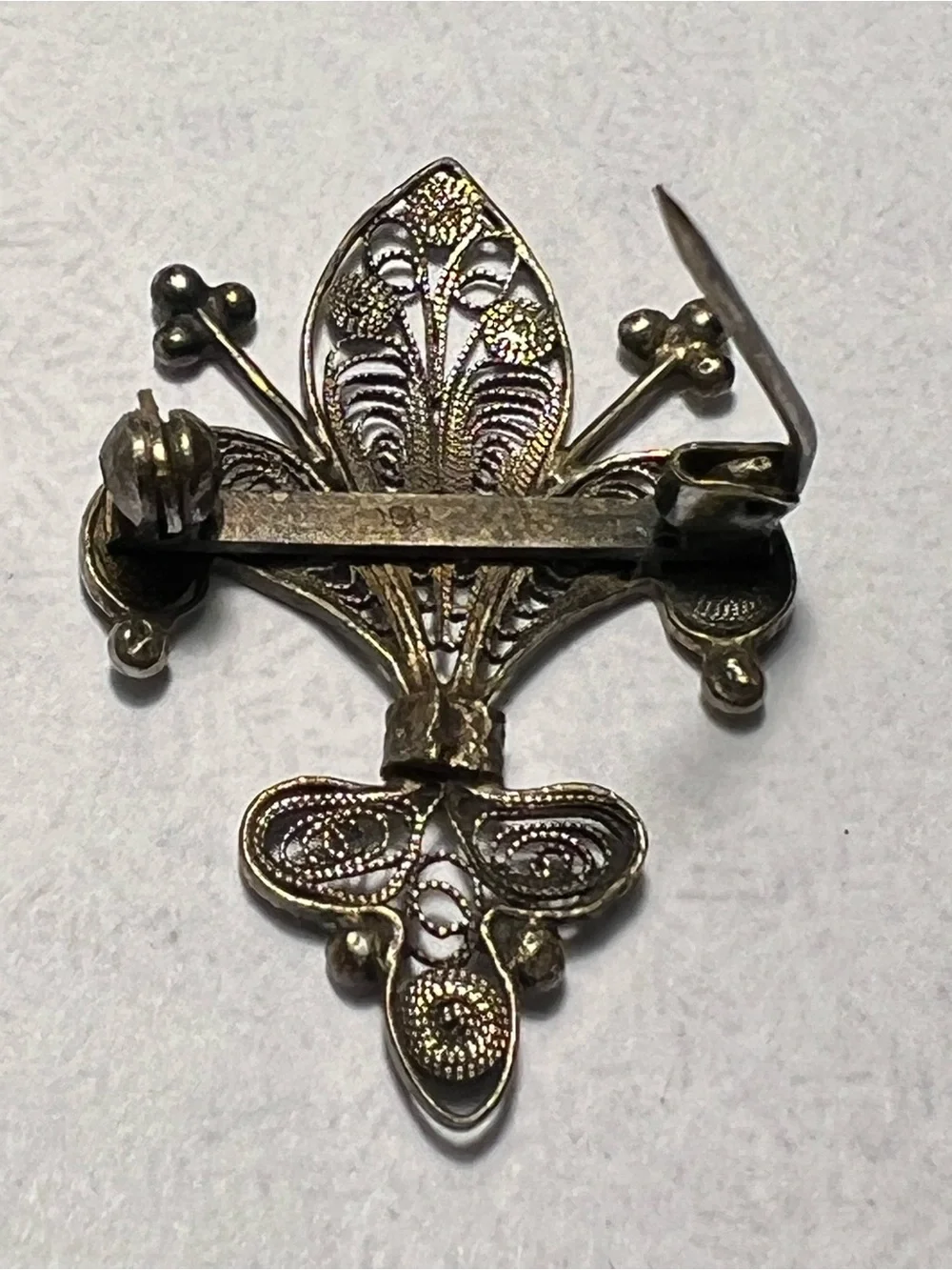 Vintage 800 Sterling Filigree Fleur-de-Lis Brooch